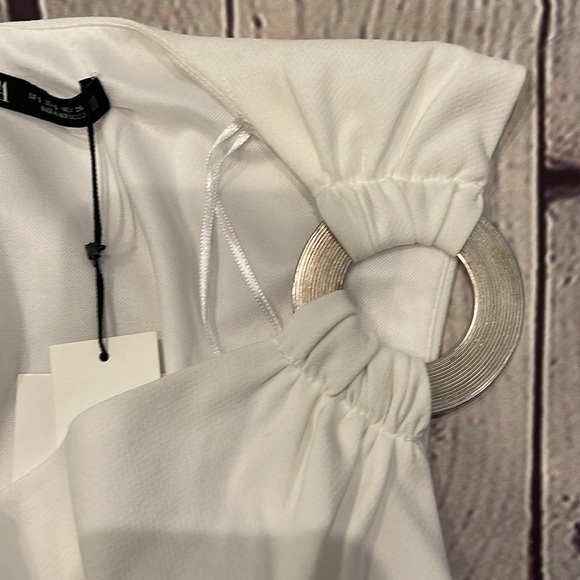 ZARA ASYMMETRICAL WHITE BUCKLED TOP SMALL NWT - Picture 4 of 6